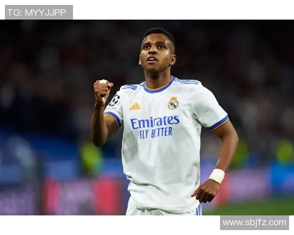 聚焦足球球星转会市场解析全球豪门之间的博弈与未来趋势